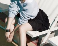 刘亦菲湖畔写真 不同风格随意转换