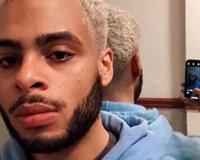 男子网络乞讨月入4万 一句＂我很穷＂网友们立马给他打钱