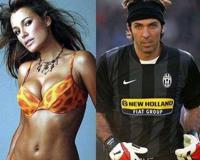 艳星塞雷多娃是布冯前妻 大肚子还偷情给布冯戴绿帽子