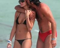 艳星塞雷多娃是布冯前妻 大肚子还偷情给布冯戴绿帽子