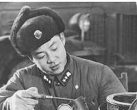 雷锋事迹有哪些 关于雷锋助人为乐的小故事