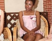 娄婧事件是道德的谴责 娄婧妈妈婚内与黑人偷情遭天谴