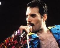 皇后乐队主唱为何过世？佛莱迪·摩克瑞患上艾滋后离世