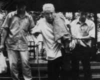 揭柬埔寨红色高棉大屠杀罪行 红色高棉对柬埔寨的残暴统治史