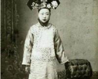 荣寿公主的真实老照片 皮肤黑又显老(看起来十分的丑)