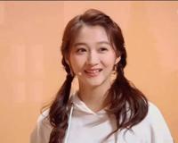 关晓彤是不是皇族后裔