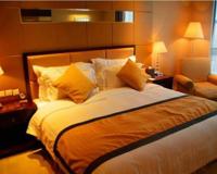 酒店床上一条长条布有什么用，这四个用途不知道就亏了