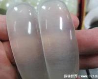 怎么判断玉已经戴活了，看光泽/手感/纹路/透明度(玉带活了图片)