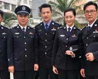 左处扮演者陈宁