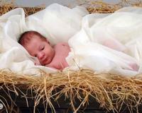 襁褓指的是什么样年龄的人 襁褓是什么意思