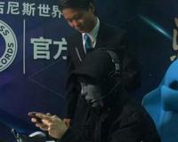 骚白挑战世界纪录成功