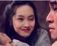 50岁朱茵晒老公黄贯中幸福合照 颜值超好看 依偎相伴甜蜜快乐