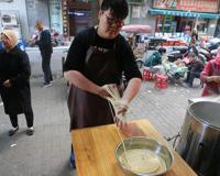 山东拉面哥火了 网红经济的背后 引发平常人的观察和思考