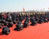 “三叩九拜”是一种怎样的礼仪