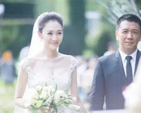 演员李小冉资料介绍(47岁依然美得像公主)