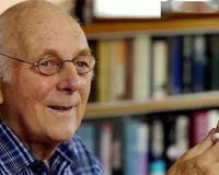 图尔特·亚当斯发明了布洛芬资料介绍(我们都该感谢他)