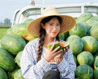 乡村小乔和麦小登未来谁更火(这俩人没少被网友比较)