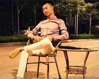 揭秘巴扎黑最近出什么事了(深扒网红巴扎黑的个人资料简介)