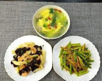 桌上不摆三盘菜是什么意思(还有好多规矩要遵守)