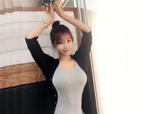 时尚辣妈生完孩子后身材怎么还保持那么好，太馋了