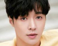 为什么张艺兴不提爸爸 对此他父亲有点吃醋