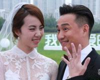 黄磊和他老婆差几岁 成功男人的背后必有妻子的默默支持