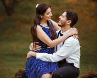 男人喜欢摸女人胸的5个原因