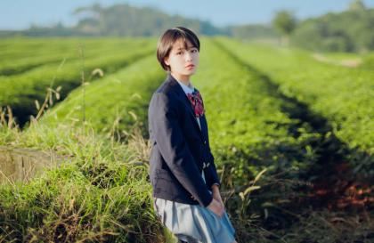 去图书馆写作业 开学第一天被学长要了在图书馆站着做