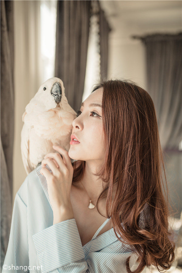 曝白百何婚内出轨小鲜肉 结婚后女人出轨的原因 