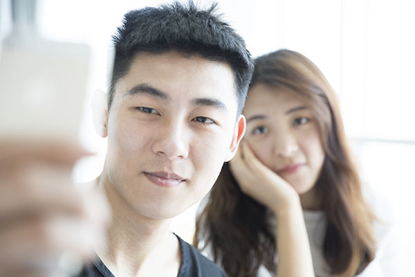 女人愿意跟你上床的暗示 这十种表现不能够错过