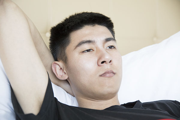 如何让他忍不住联系你 保持一点若即若离最好