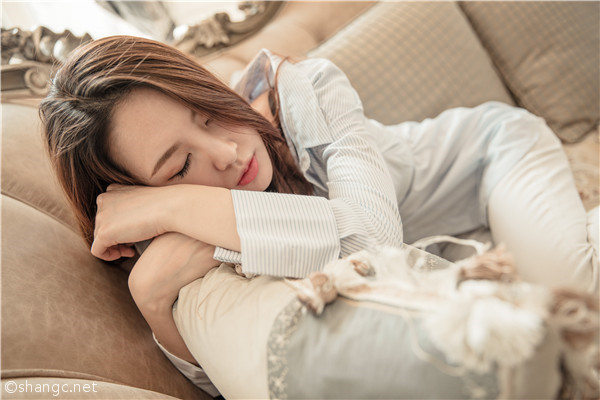 女人治脱发的最好方法 小偏方治疗效果好