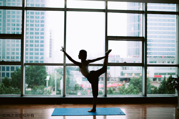 第一次吃螃蟹怎么吃 这样的食用步骤才最正确