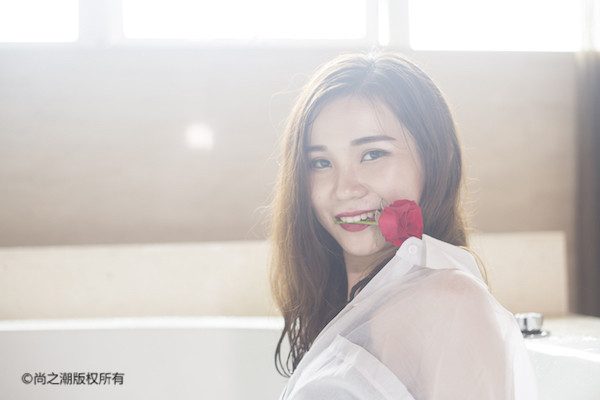 接吻时男人小动作的含义 原来他心里是这样想的