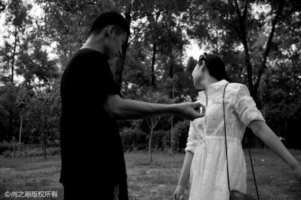 女朋友还和前男友有联系怎么办 是你的永远都会是你的