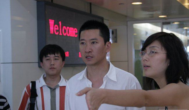 周杰车祸门事件 周杰撞车逃逸真相