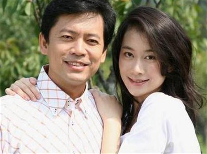 温峥嵘老公曲京远简历 两人的感情纠葛