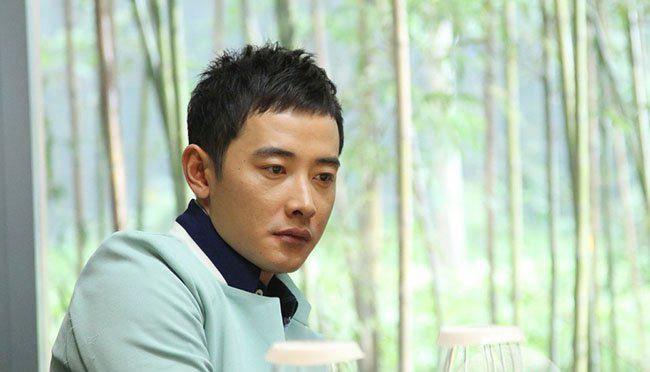 罗晋和赵丽颖结婚照 罗晋曾被曝脚踏两船