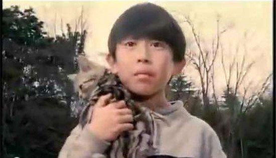  铁甲小宝男主角拍GV 生活窘迫下海拍GV