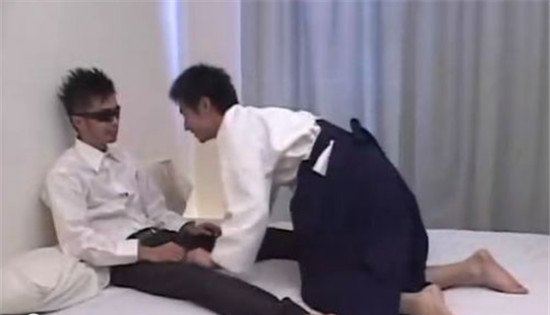  铁甲小宝男主角拍GV 生活窘迫下海拍GV