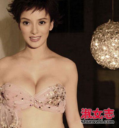彭丹吃奶门照是怎么回事 彭丹被吃奶三级