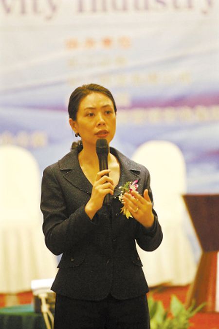 茅道临老婆胡海清资料及照片 茅道临的简介