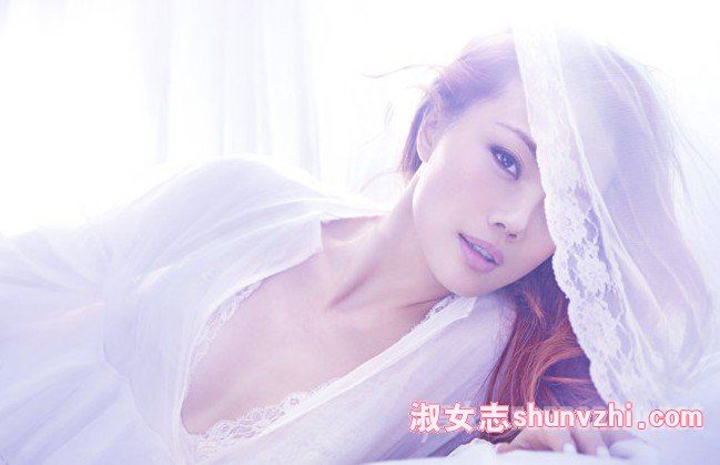 容祖儿不雅照图片怎么回事？是容祖儿私房照吗