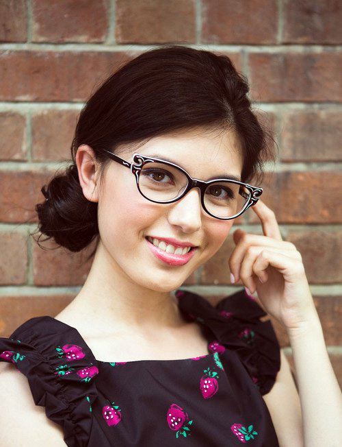 港姐撕逼事件李渼琦个人资料