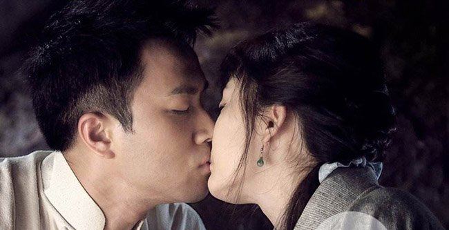 杨幂刘恺威床吻戏照片 火辣令人意乱情迷