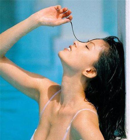  叶全真演过的三级电影 颜值巅峰比过王祖贤关之琳