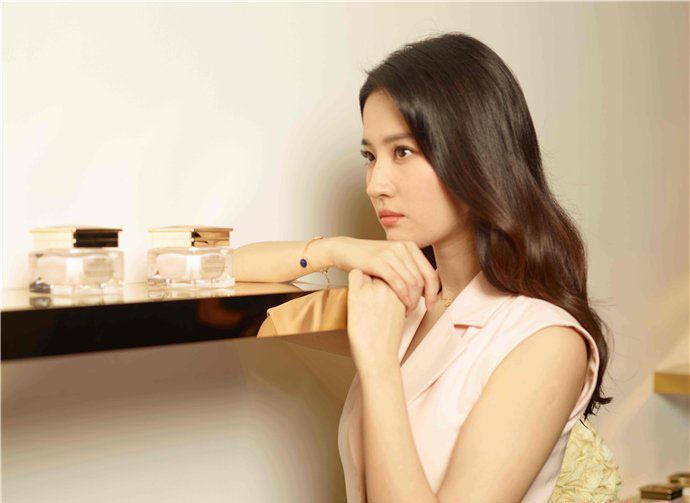 刘亦菲不雅62图 刘亦菲艳门无删照片真相