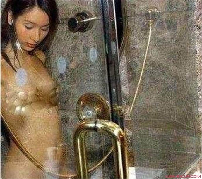 杨恭如被污辱事件始末 杨恭如浴室流出图片