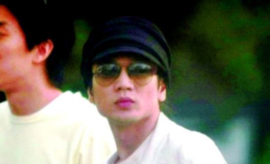 王烁父亲是谁 王烁的资料和背景介绍