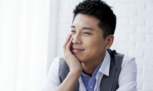 王雷的现任女友又是谁 王雷的资料和演艺经历